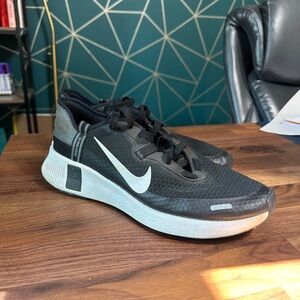 Nike Reposto Black/White US 11.5